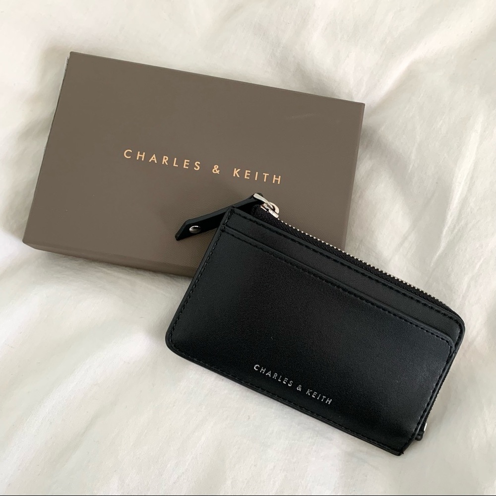Charles & Keith Black Cardholder with Zip